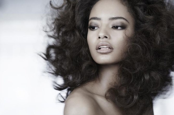 Malaika Firth | Foto: Simon Cave / Style.com