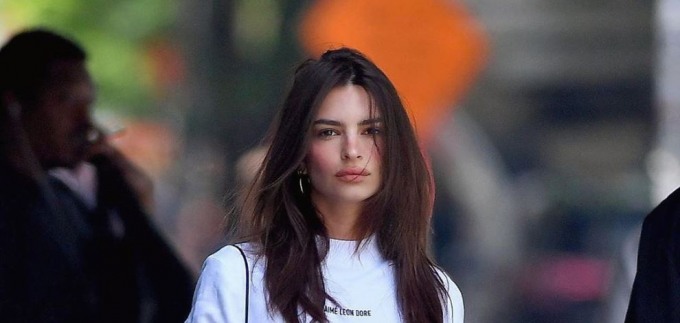 Emily Ratajkowski pokazala je kako nositi jedan od vrućih trendova ljeta