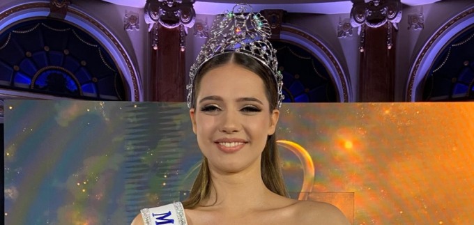 Ovo je Arijana Podgajski, Miss Universe Hrvatske 2022.