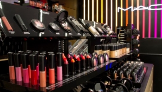 FOTO Konačno otvoren: Zavirite u zagrebački MAC Cosmetics!