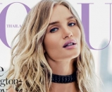 Rosie Huntington-Whiteley blista u Guccijevoj ljubičastoj haljini